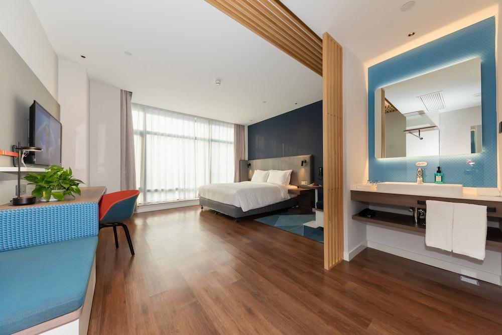Holiday Inn Express Shanghai Tangzhen By Ihg - 20 Mins To Disney Land ภายนอก รูปภาพ