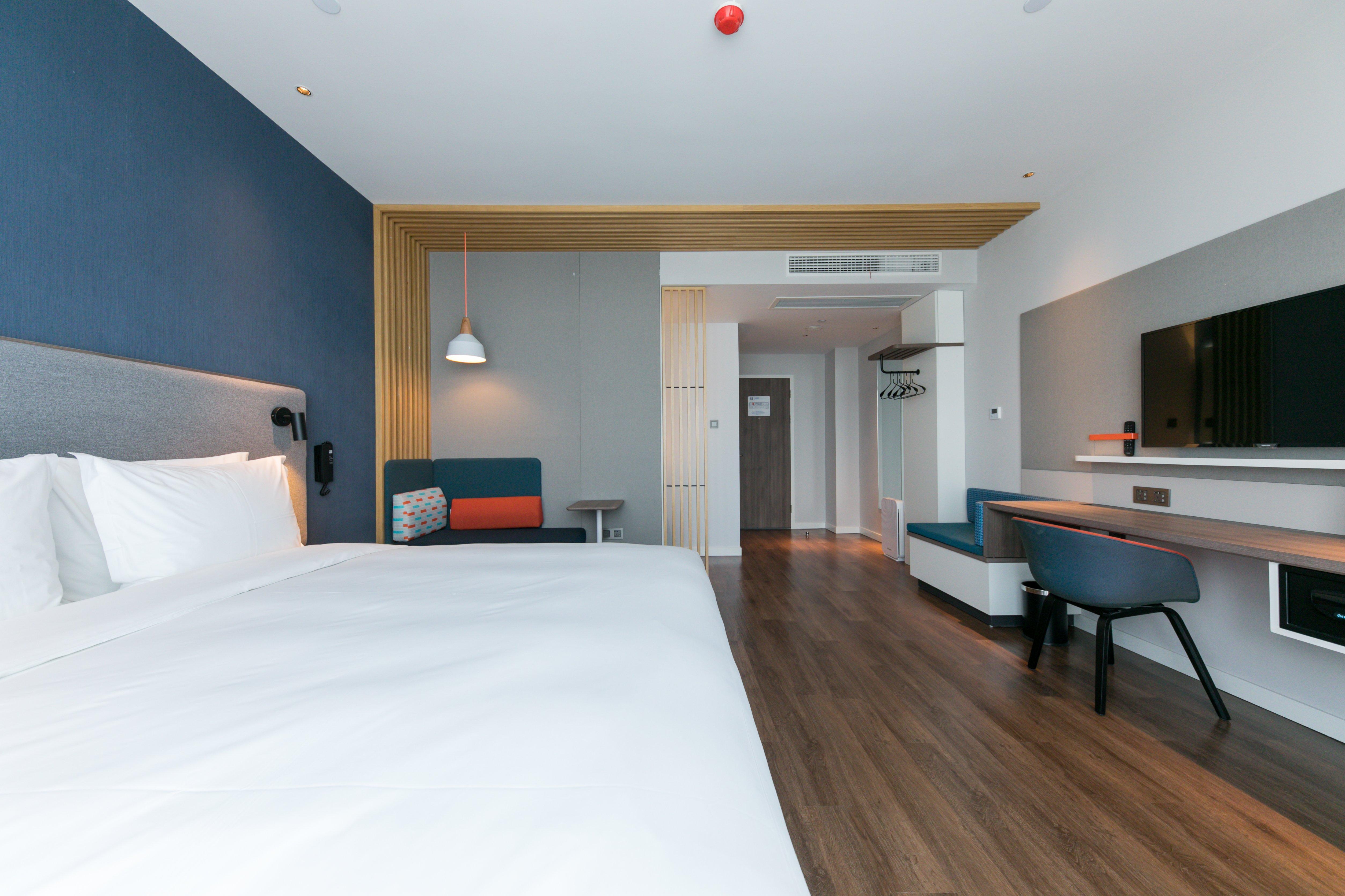 Holiday Inn Express Shanghai Tangzhen By Ihg - 20 Mins To Disney Land ภายนอก รูปภาพ