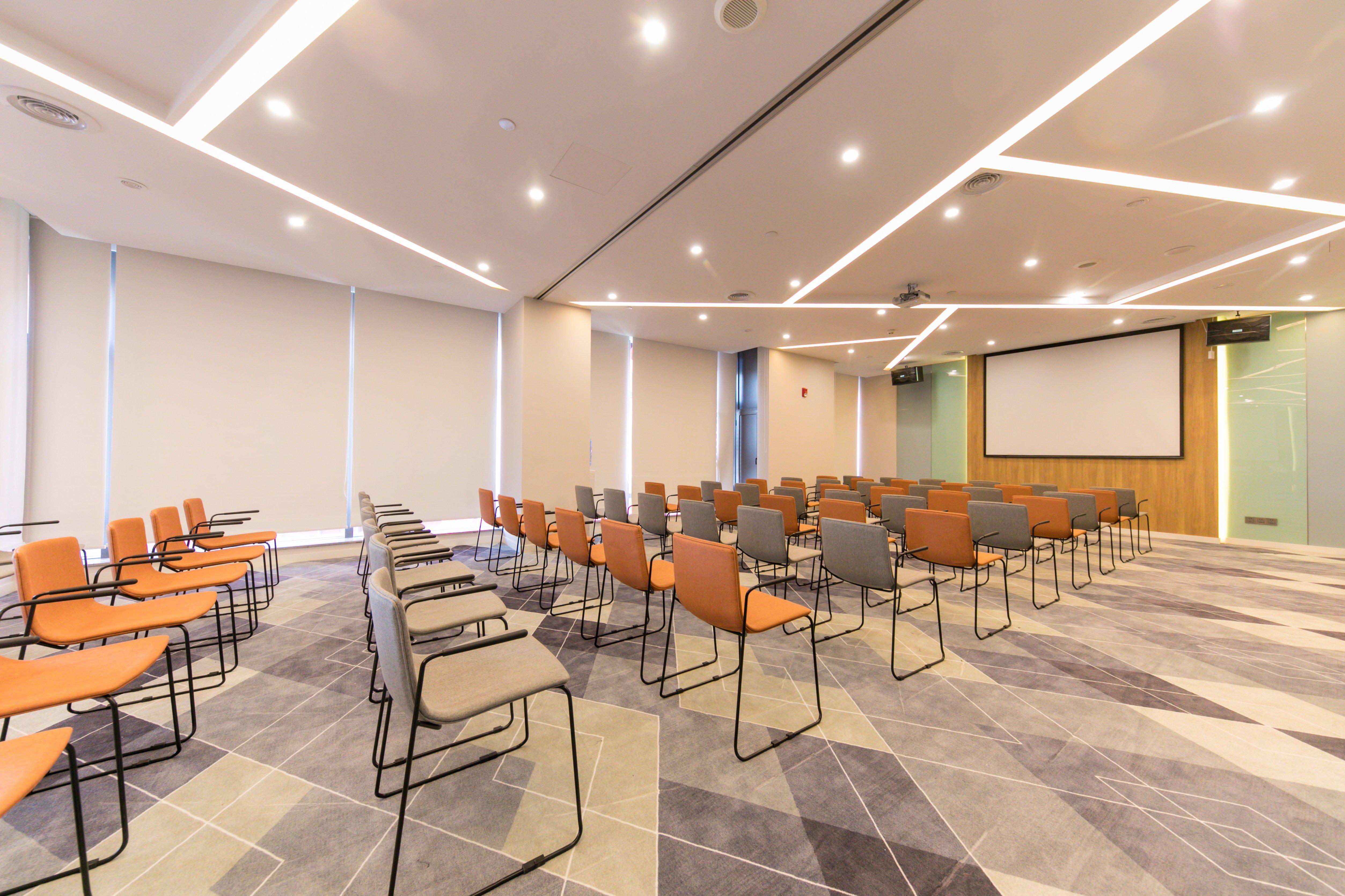 Holiday Inn Express Shanghai Tangzhen By Ihg - 20 Mins To Disney Land ภายนอก รูปภาพ